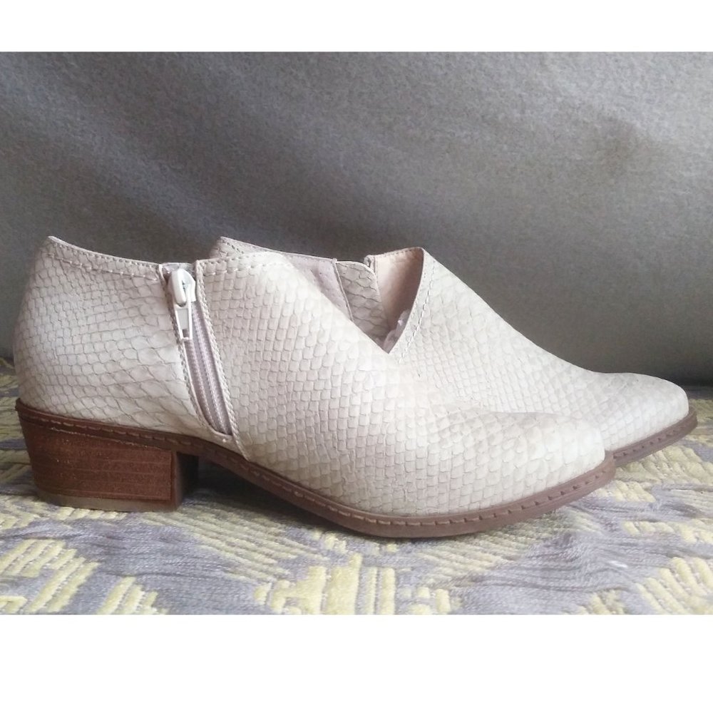 Not rated-Jasper- Cream  / Size 6